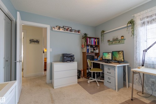 9 Southbridge Crescent, Calmar, AB - Indoor Photo Showing Office