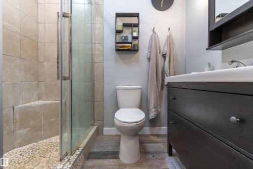 9 Southbridge Crescent, Calmar, AB - Indoor Photo Showing Bathroom
