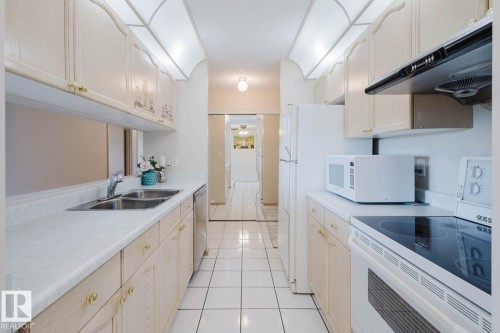 334 9620 174 Street, Edmonton, AB - Indoor Photo Showing Kitchen With Double Sink