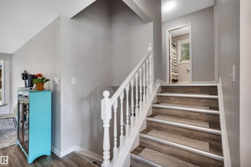 78 Deer Park Boulevard, Spruce Grove, AB - Indoor Photo Showing Other Room