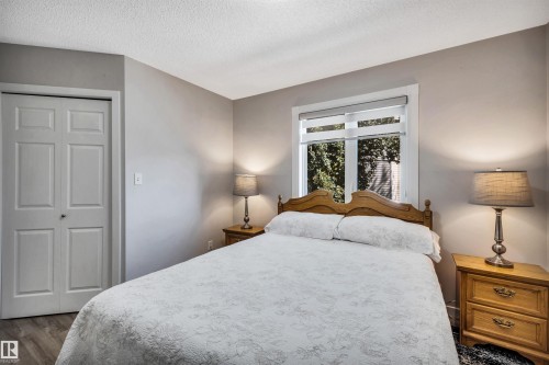 78 Deer Park Boulevard, Spruce Grove, AB - Indoor Photo Showing Bedroom