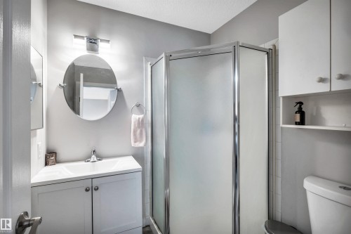 78 Deer Park Boulevard, Spruce Grove, AB - Indoor Photo Showing Bathroom