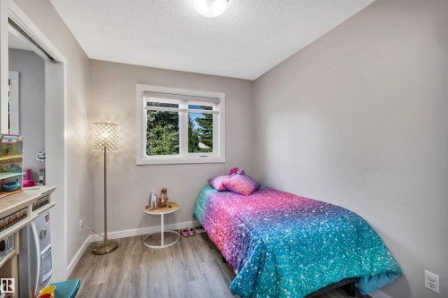 78 Deer Park Boulevard, Spruce Grove, AB - Indoor Photo Showing Bedroom