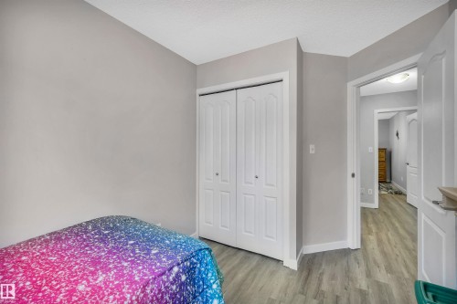78 Deer Park Boulevard, Spruce Grove, AB - Indoor Photo Showing Bedroom