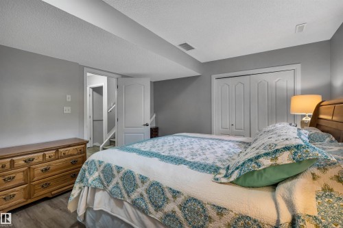 78 Deer Park Boulevard, Spruce Grove, AB - Indoor Photo Showing Bedroom