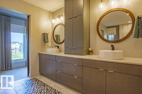 6013 Naden Landing Landing, Edmonton, AB - Indoor Photo Showing Bathroom