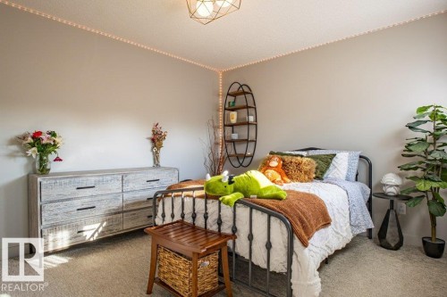 6013 Naden Landing Landing, Edmonton, AB - Indoor Photo Showing Bedroom