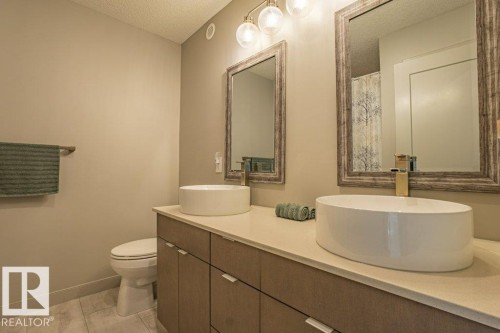 6013 Naden Landing Landing, Edmonton, AB - Indoor Photo Showing Bathroom