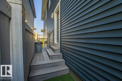 6013 Naden Landing Landing, Edmonton, AB - Outdoor