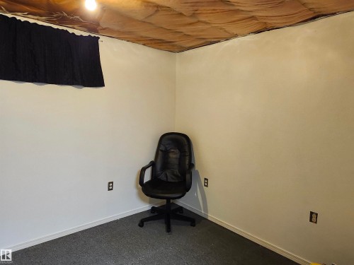 16050 95 Avenue, Edmonton, AB - Indoor