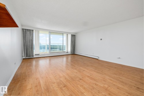 802 11920 100 Avenue, Edmonton, AB - Indoor Photo Showing Other Room