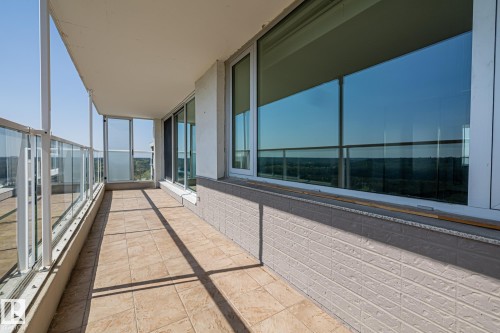 802 11920 100 Avenue, Edmonton, AB - Outdoor With Exterior