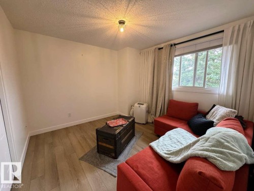 2419 142 Avenue, Edmonton, AB - Indoor Photo Showing Other Room