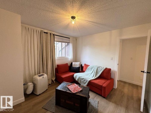 2419 142 Avenue, Edmonton, AB - Indoor Photo Showing Living Room