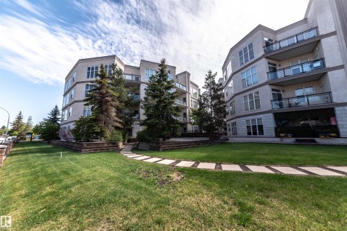 150 4827 104A Street, Edmonton, AB - Outdoor