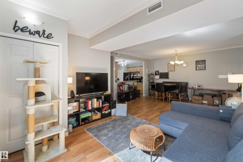 8A 79 Bellerose Drive, St. Albert, AB - Indoor Photo Showing Living Room