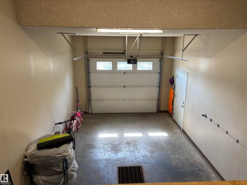 4804 53 Avenue, Elk Point, AB - Indoor Photo Showing Garage