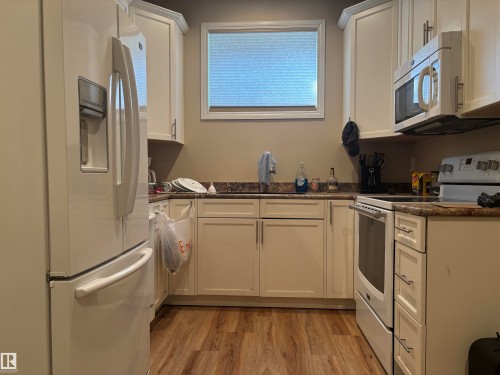 4804 53 Avenue, Elk Point, AB - Indoor Photo Showing Laundry Room