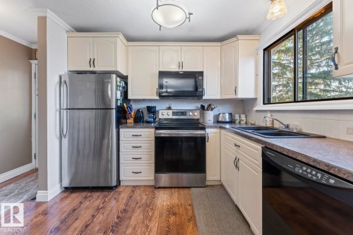 25 46302 Twp Rd 611, Rural Bonnyville M.D., AB - Indoor Photo Showing Kitchen With Double Sink