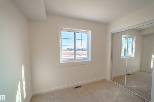 1303 Podersky Wynd, Edmonton, AB - Indoor Photo Showing Other Room