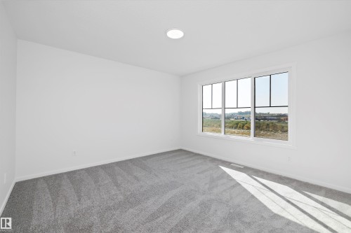 5458 Hawthorn Run, Edmonton, AB - Indoor Photo Showing Other Room