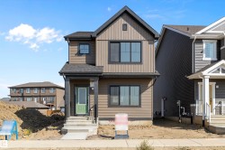 5458 Hawthorn Run  Edmonton, AB T6X 3K6
