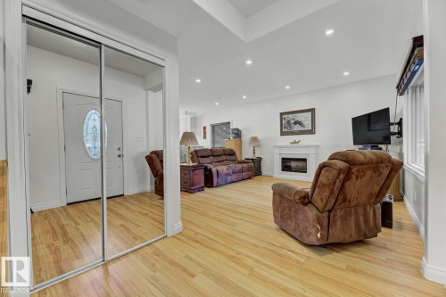 11306 89 Street, Edmonton, AB - Indoor With Fireplace