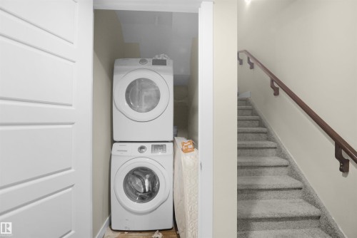 17007 62 Street, Edmonton, AB - Indoor Photo Showing Laundry Room
