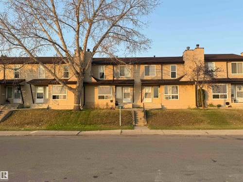 210 Warwick Road, Edmonton, AB - Outdoor With Facade