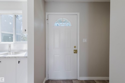 18160 81 Avenue, Edmonton, AB - Indoor Photo Showing Other Room