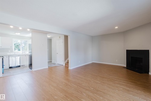 18160 81 Avenue, Edmonton, AB - Indoor