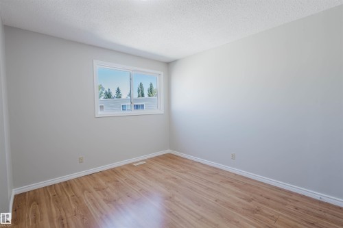 18160 81 Avenue, Edmonton, AB - Indoor Photo Showing Other Room