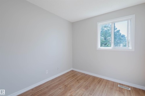 18160 81 Avenue, Edmonton, AB - Indoor Photo Showing Other Room