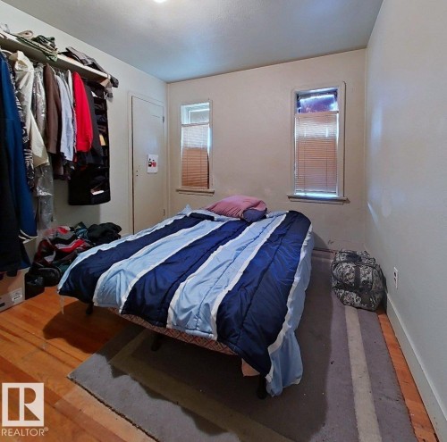 11345 93 Street, Edmonton, AB - Indoor Photo Showing Bedroom