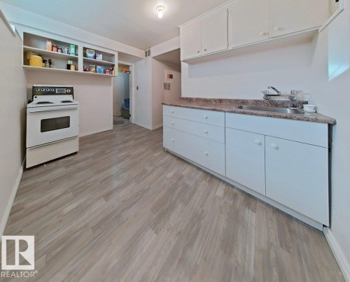11345 93 Street, Edmonton, AB - Indoor Photo Showing Kitchen