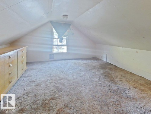 11345 93 Street, Edmonton, AB - Indoor Photo Showing Other Room
