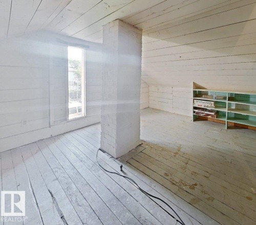 11345 93 Street, Edmonton, AB - Indoor Photo Showing Other Room