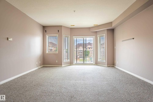 326 4304 139 Avenue, Edmonton, AB - Indoor Photo Showing Other Room
