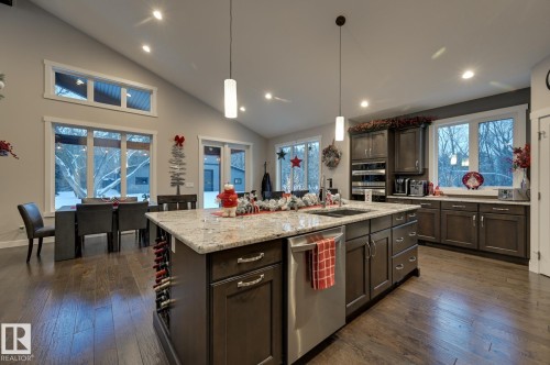 231 75 Street, Edmonton, AB - Indoor Photo Showing Kitchen