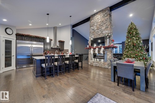 231 75 Street, Edmonton, AB - Indoor Photo Showing Dining Room