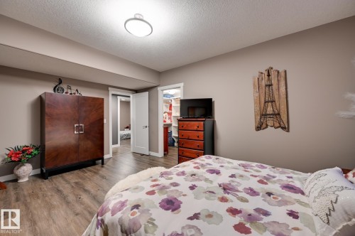 231 75 Street, Edmonton, AB - Indoor Photo Showing Bedroom