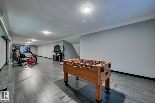 231 75 Street, Edmonton, AB - Indoor Photo Showing Other Room