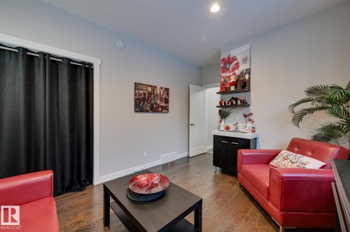 231 75 Street, Edmonton, AB - Indoor