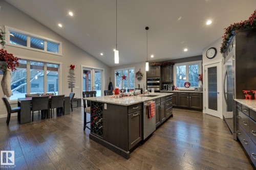 231 75 Street, Edmonton, AB - Indoor Photo Showing Kitchen With Double Sink With Upgraded Kitchen