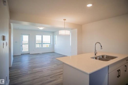 4189 Kinglet Drive, Edmonton, AB - Indoor Photo Showing Kitchen With Double Sink