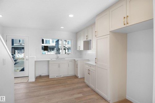 2107 210 Street, Edmonton, AB - Indoor Photo Showing Kitchen