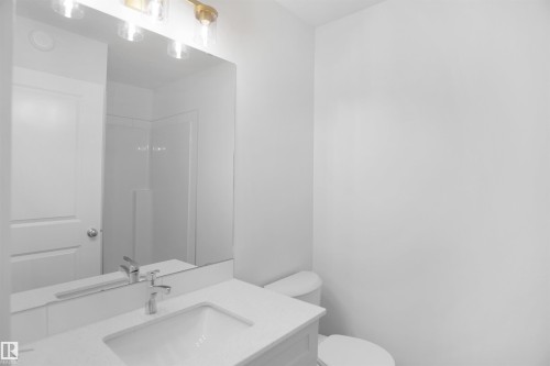 2107 210 Street, Edmonton, AB - Indoor Photo Showing Bathroom