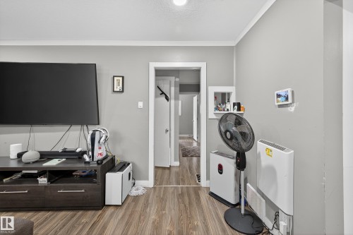 6014 120 Avenue, Edmonton, AB - Indoor