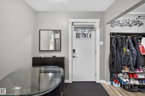 6014 120 Avenue, Edmonton, AB - Indoor