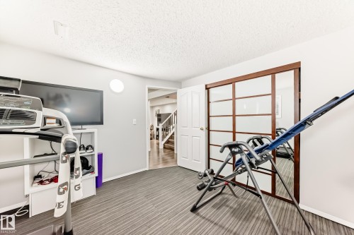 229 Warwick Road, Edmonton, AB - Indoor Photo Showing Other Room